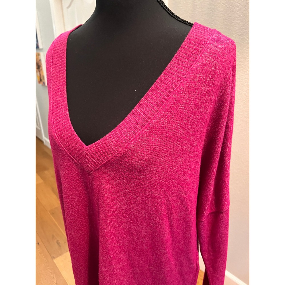 Buffalo David Bitton Sweater Womens M Fuchsia Pink Excellent Oversized V Neck